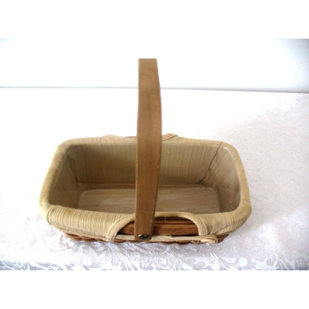 Taskets Renaissance 11" Square Basket with Cloth Liner and Plastic Protector